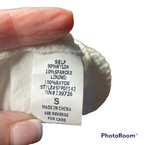 Honey Punch Elastic Tie Waist Ivory Shorts Small NWT - Picture 5 of 5